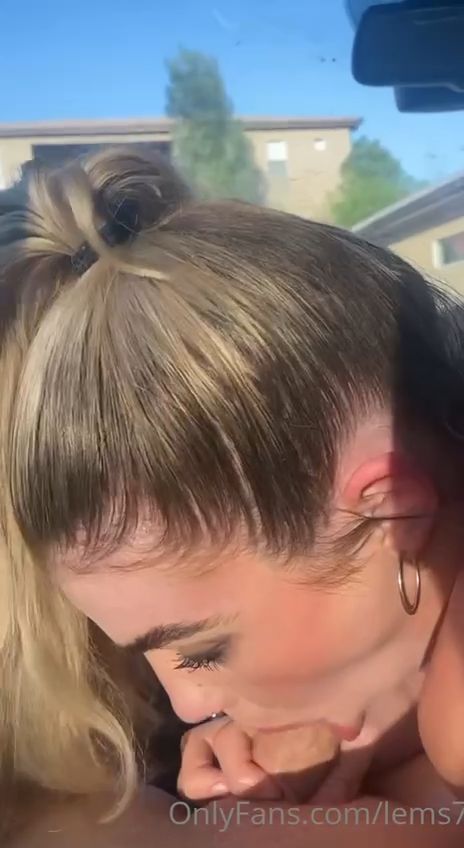 Me gusta como me lo mama en el carro la puta de lems7